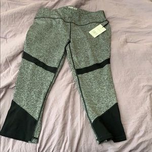 Reflex Workout Leggings - Capri NEVER WORN